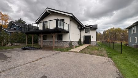 For Lease - 107 Campbell Crescent, Blue Mountains, Ontario - Photo 2