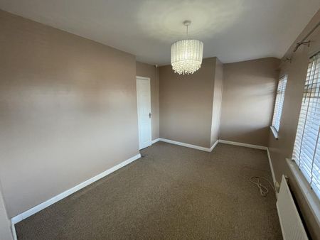 2 bedroom terraced house to rent - Photo 2