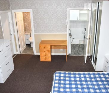 Studio to rent - Photo 4