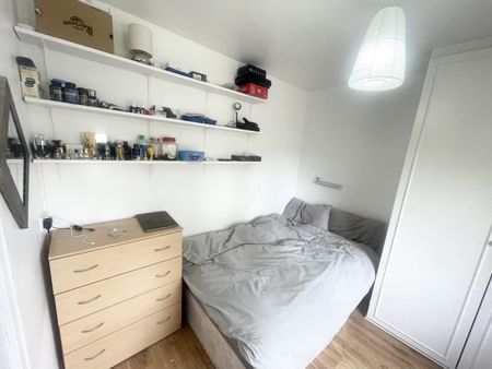 Stanhope Drive (ROOM 3), Horsforth, Leeds - Photo 3