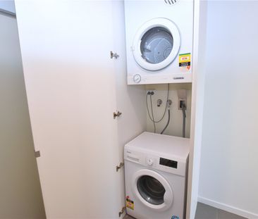 1402/243-263 Franklin Street - Photo 4