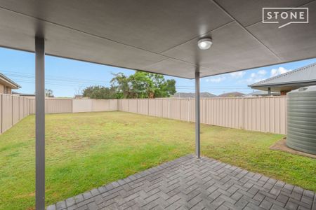 Three bedroom home - Photo 4