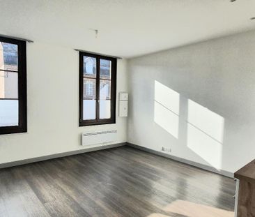Location Appartement 3 pièces 49m² BEAUVAIS 60000 - Photo 2