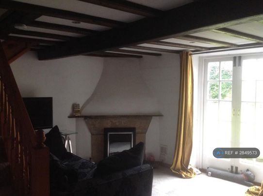 2 bedroom semi-detached house to rent - Photo 1