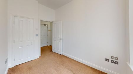 2 Bed Flat, Carmelite Lane, AB11 - Photo 4