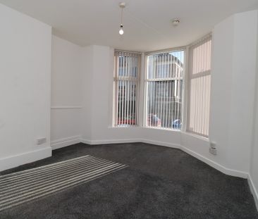 To Let 2 Bed Ground Floor Flat - Photo 1
