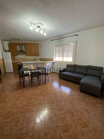 Alquiler de chalet adosado en Calle Alcazaba, 34 - Photo 2