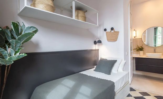 Carrer de lEscorial, Barcelona, Catalonia 08024 - Photo 1