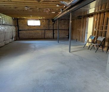 For Lease - 522 Masters Drive, Woodstock, Ontario - Photo 4