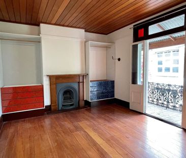 THREE BEDROOM TERRACE IN A PEACEFUL LOCATION - Photo 2