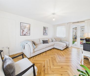 3 bedroom Semi-detached house to rent - Photo 1