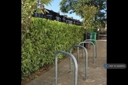 5 bedroom flat to rent - Photo 5