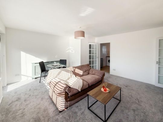 Glynfellis Court, Gateshead, NE10 - Photo 1