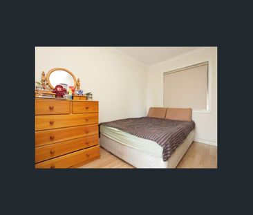 Clean and Bright 1 Bedroom Apartment - Photo 4