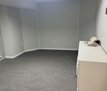 For Lease - 7355 Aldergrove Court, Mississauga, Ontario - Photo 6