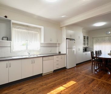 2 BEDROOM HOME IN CENTRAL LOCATION - Photo 5