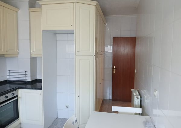 Apartamento T2 no Centro da Senhora da Hora em Matosinhos
