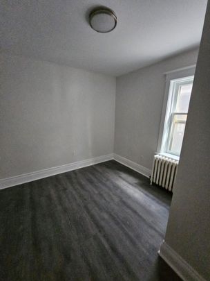 For Lease - 983 Main Street Unit# 1, Hamilton, Ontario - Photo 1