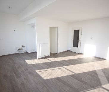 Location Appartement 4 pièces 83m² LILLE 59000 - Photo 6