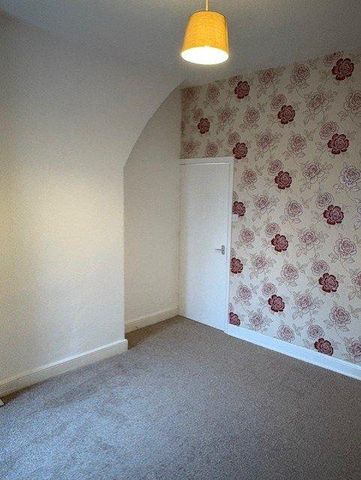 2 bedroom property to rent - Photo 2