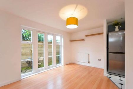 Pascal Mews, Crystal Palace, SE19 - Photo 2