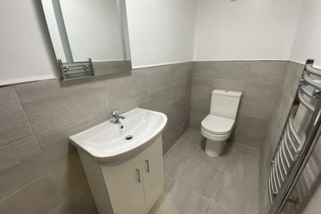 Auckland Road, DONCASTER - Photo 5