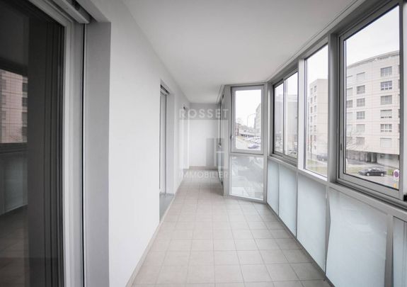 Appartement traversant de 5 pièces - Quartier des Nations - Photo 1