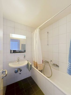 Appartement de 3 pces au 2ème étage – Rue du Valentin 21 - Photo 1