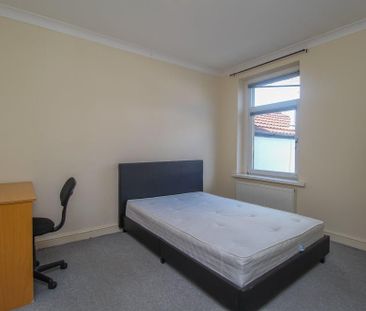 3 bedroom house share to rent - Photo 1