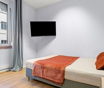 Avenida de Sidónio Pais, Lisbon, Lisbon 1050-215 - Photo 3