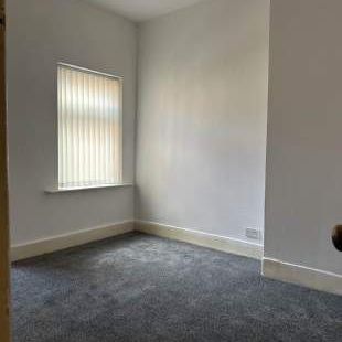 2 bedroom property to rent in Liverpool - Photo 1