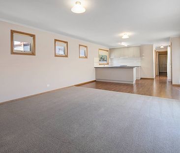 TWO BEDROOM HOME IN LAKE WENDOUREE - Photo 2