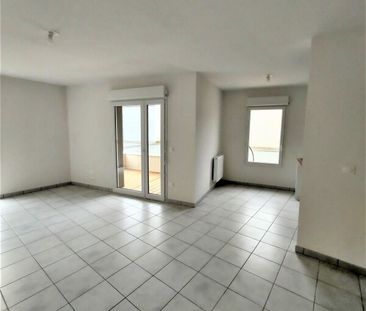 Location Appartement 3 pièces 61m² LA ROCHELLE 17000 - Photo 3
