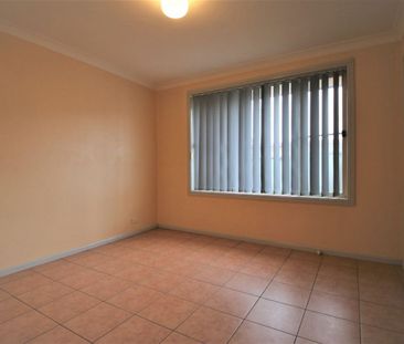 NEAT & TIDY 3 BEDROOM HOME! - Photo 6