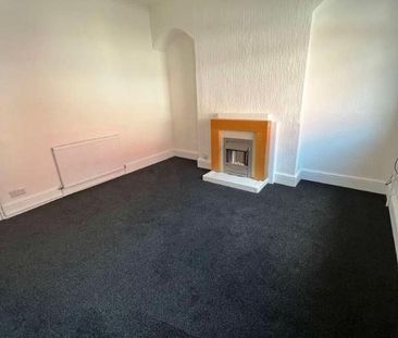 West Street, Hemsworth, Pontefract, WF9 - Photo 2