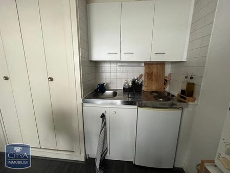 Location Appartement 1 pièce 26m² TOURS 37000 - Photo 3