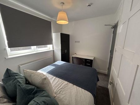 House share to rent - Photo 4