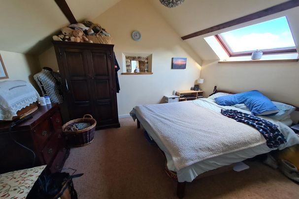 1 bedroom barn conversion to rent - Photo 1