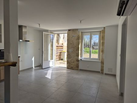 Location Maison 5 pièces 175m² ST LOUBES 33450 - Photo 2