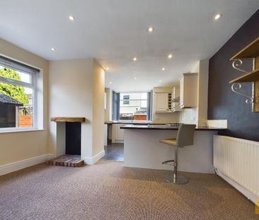 2 bedroom semi-detached house to rent - Photo 2
