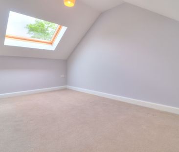 3 bedroom mid terraced house to rent - Photo 4