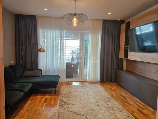 Furnished Four Bedroom Maisonette - AISB - Fotografie 1