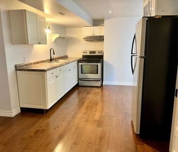 For Lease - 896 Fourth Street Unit# Lower, Mississauga, Ontario - Photo 4