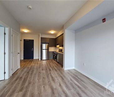 For Lease - 397 Codd's Road Unit# 316, Manor Park - Cardinal Glen a... - Photo 2