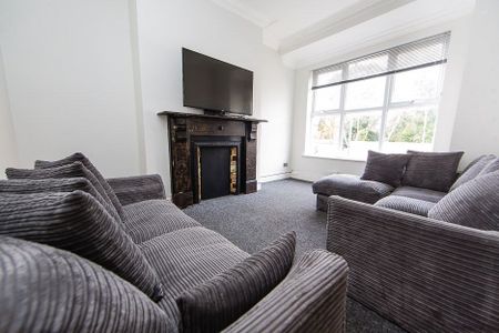 Hartley Avenue, Woodhouse, Leeds - Photo 3