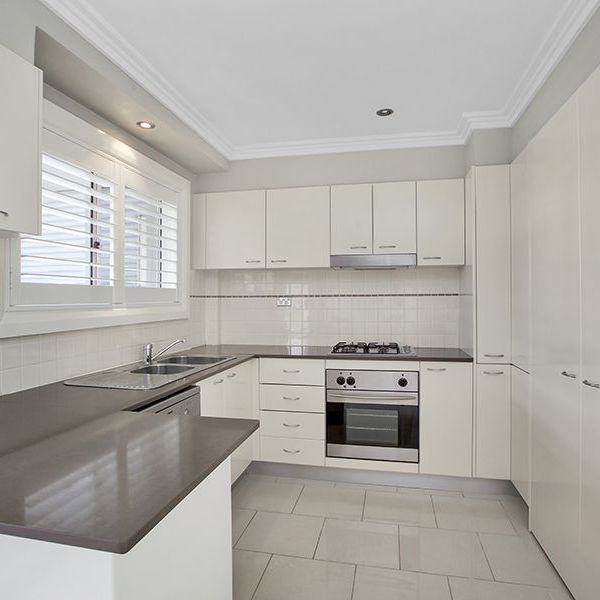 3/2 Day Street, Chatswood NSW 2067 - Apartment For Rent | Domain - Photo 1
