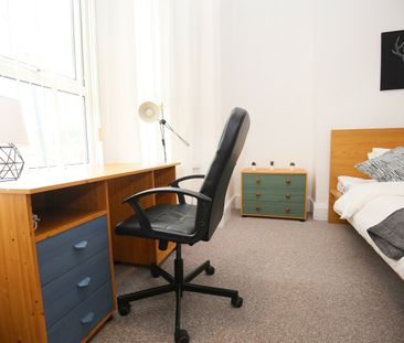 5 Bed Terraced House, Grosvenor Road, CV1 - Photo 3