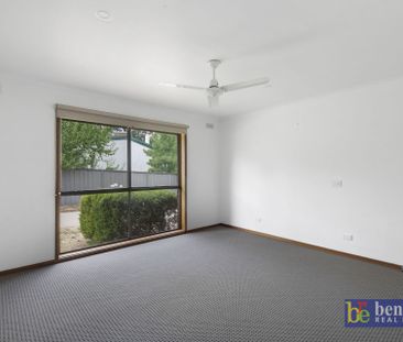 Easy-Care Living in Flora Hill - Photo 2