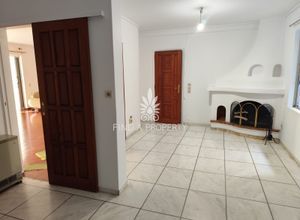 Μεζονέτα για ενοικίαση - Κυψέλη, - Photo 1