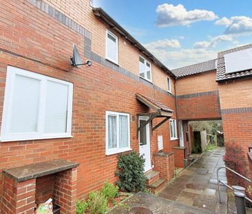 2 bedroom terraced house to rent - Photo 2